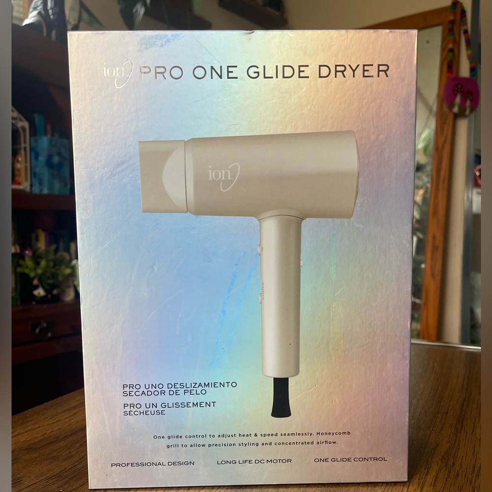 Pro One Glide Dryer - White Hair Dryer